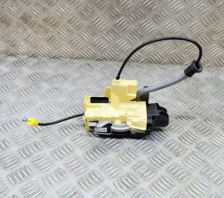 Volvo XC40 Rear door lock E44319100 32131411