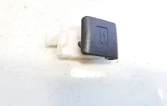 Toyota Corolla Verso E121 Engine bonnet (hood) release handle