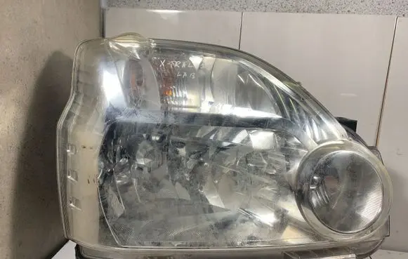 Nissan X-Trail T31 Headlight/headlamp HCR598