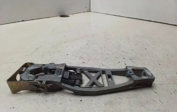 Volkswagen Touran I Front door exterior handle/bracket 1T0837885