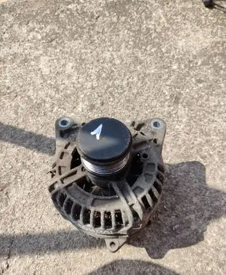 Nissan Qashqai Generator/alternator 0124525140 8200728292