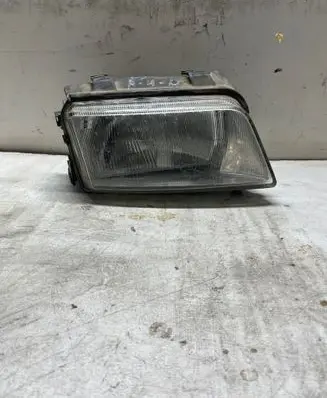 Audi A4 S4 B5 8D Headlight/headlamp 67723141