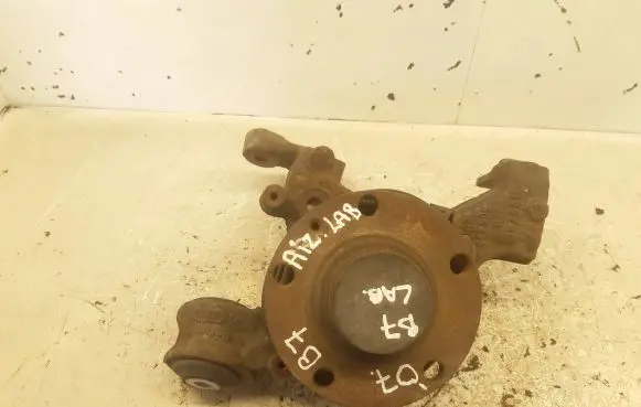Audi A4 S4 B7 8E 8H Rear wheel hub spindle/knuckle 