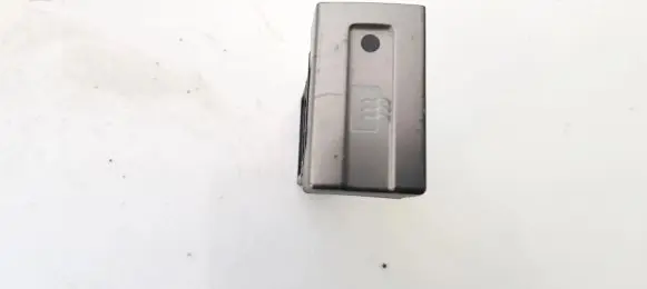 Nissan X-Trail T30 Windscreen/window heater switch 06016
