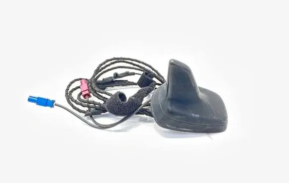 Audi A5 8T 8F Aerial GPS antenna 8T0035503E