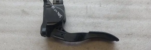 Mercedes-Benz Sprinter W906 Accelerator throttle pedal A9063000404 0280755023
