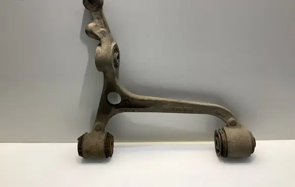 Front lower control arm/wishbone