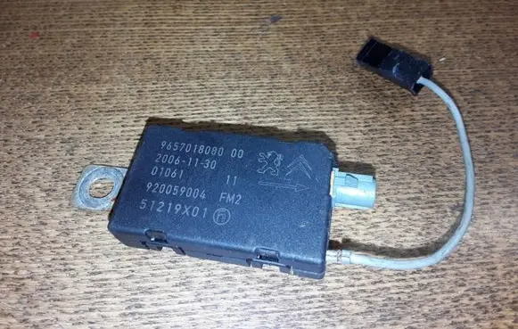 Citroen C4 I Picasso Sound amplifier 9657018080