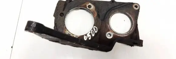 Nissan X-Trail T30 Engine mounting bracket 31517