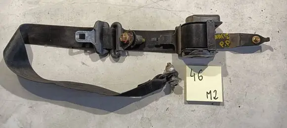 Peugeot 308 Front seatbelt 8975K6