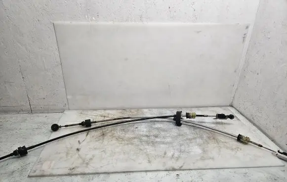 Gear shift cable linkage