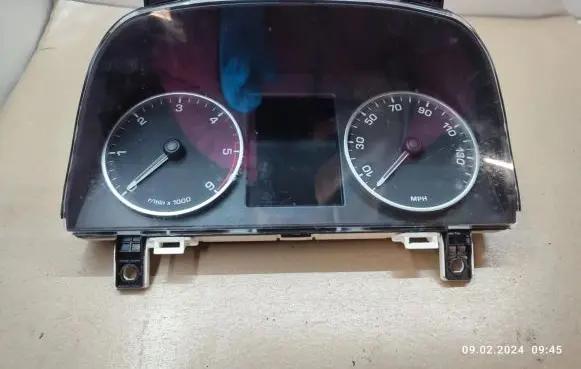 Land Rover Range Rover Sport L320 Speedometer (instrument cluster) CH2210849DE