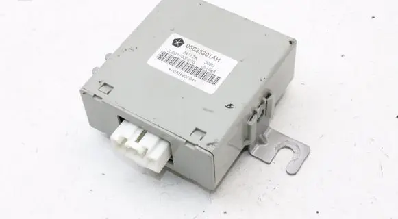 Jeep Compass Air suspension control unit module (rear) 05033301AH
