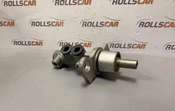Audi A6 S6 C5 4B Master brake cylinder