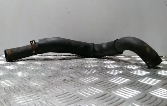 KIA Sorento Engine coolant pipe/hose