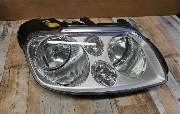 Volkswagen Touran I Headlight/headlamp 1T0941006D 0301205202