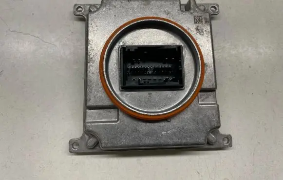 Volkswagen Golf VII Headlight ballast module Xenon 7P5941591AJ 7P5941591A