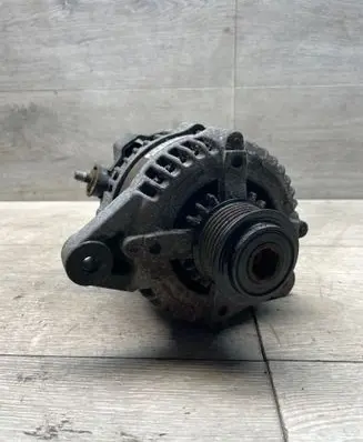 KIA Sportage Generator/alternator 373002f200