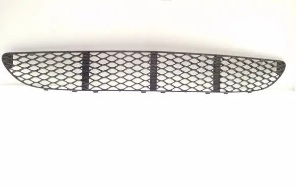Mercedes-Benz E W211 Front bumper lower grill A2118850053