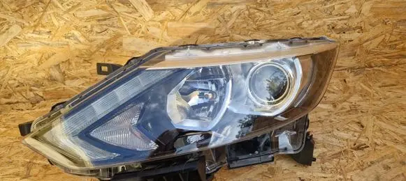 Nissan X-Trail T32 Headlight/headlamp LPL039