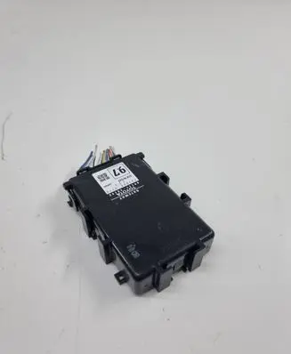 Lexus RX 450H Gateway control module 8911148142