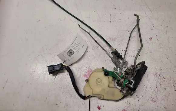 KIA Sorento Front door lock 060531