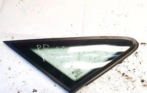 Opel Zafira A Front triangle window/glass 