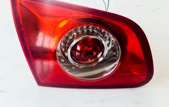 Volkswagen PASSAT B6 Tailgate rear/tail lights 3C9945093