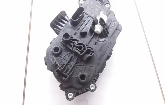 Volkswagen Transporter - Caravelle T6 Rear door lock 7LA843603F