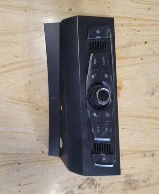 Audi A4 S4 B8 8K Climate control unit 8T1820053P