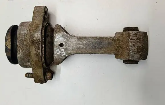 Hyundai i30 Engine mounting bracket 2518