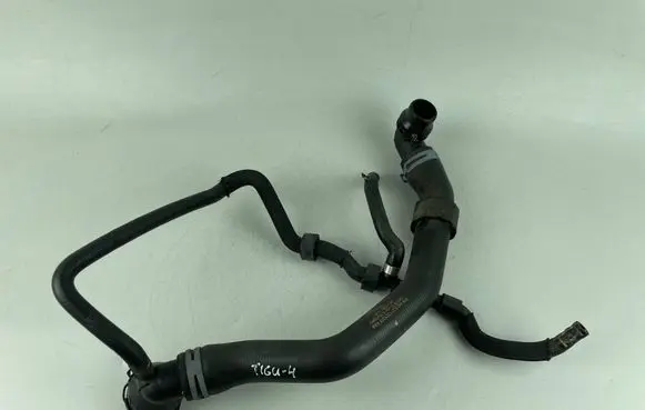 Volkswagen Tiguan Engine coolant pipe/hose 5QF122101F
