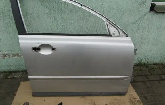 Volvo S40 Front door 