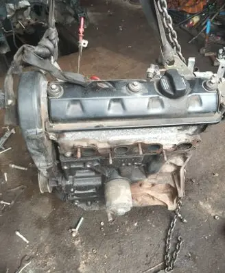 Volkswagen Golf III Engine 032103373d abu