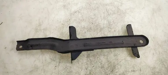 Battery bracket