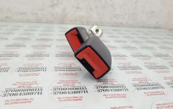 Seat Exeo (3R) Middle seatbelt buckle (rear) 3R0857739A