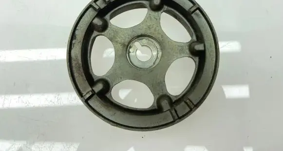 Subaru Forester SF Camshaft pulley/ VANOS 