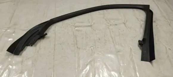 Volvo XC90 Front door window/glass frame 31393870