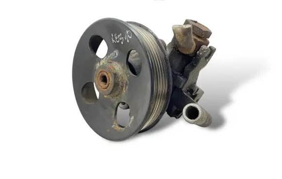 KIA Sportage Power steering pump 571002E300