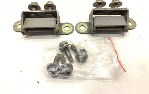 Chevrolet Cruze II Tailgate/trunk/boot hinge