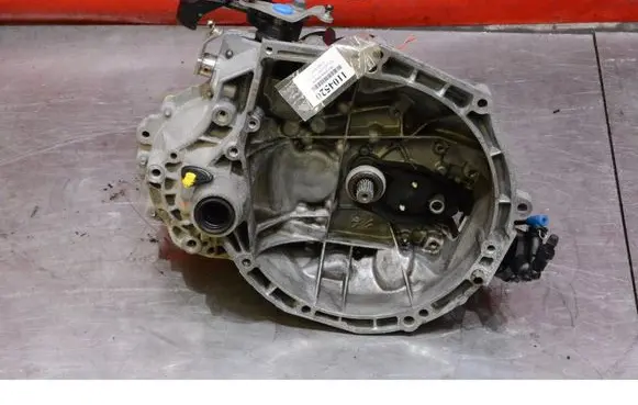 Peugeot 208 I Manual 6 speed gearbox 20A704
