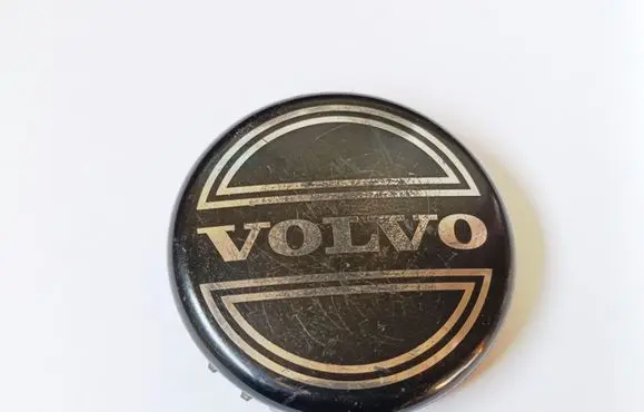 Volvo S40, V40 Original wheel cap 8646379