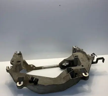 BMW X5 F15 Gearbox mounting bracket 6872913 19044510