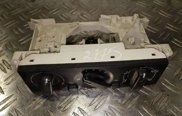 Mitsubishi Space Star Climate control unit mr315975