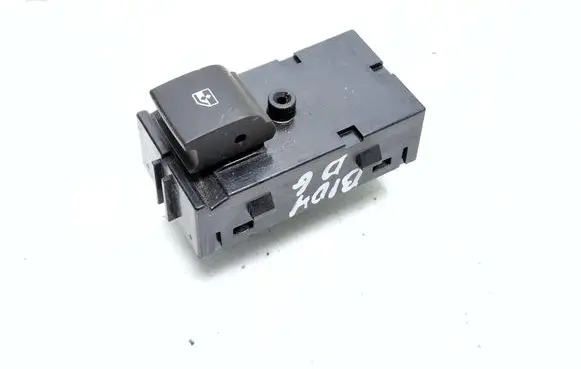 Opel Mokka X Electric window control switch 13408452 321969