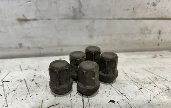 Honda FR-V Nuts/bolts 