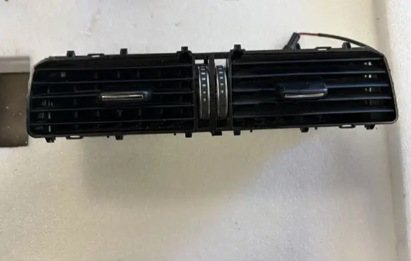 Audi Q5 SQ5 8R Dash center air vent grill 902520001981 8R1820951J