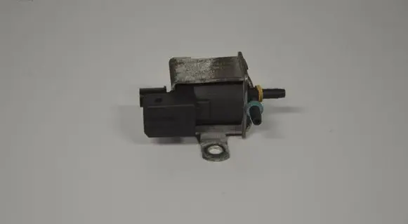 BMW X5 E53 Turbo solenoid valve