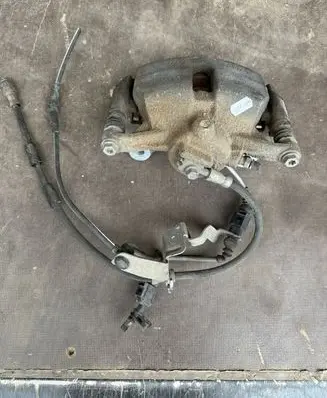 Volkswagen T-Roc Front brake caliper VCF337 3Q6G