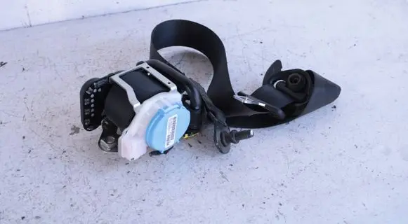 Mercedes-Benz GLA W156 X156 Front seatbelt A1768602285